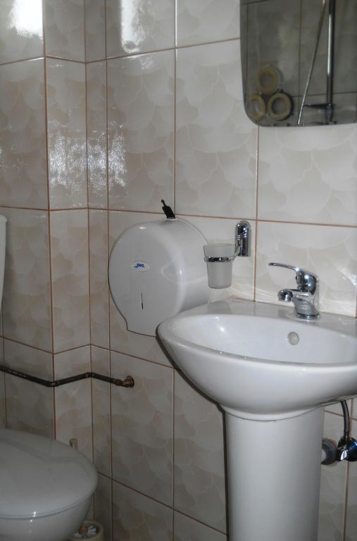 ホテル Casa Gherman トゥルダ 部屋 写真