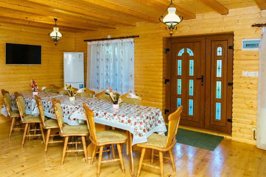 ホテル Casa Gherman トゥルダ エクステリア 写真
