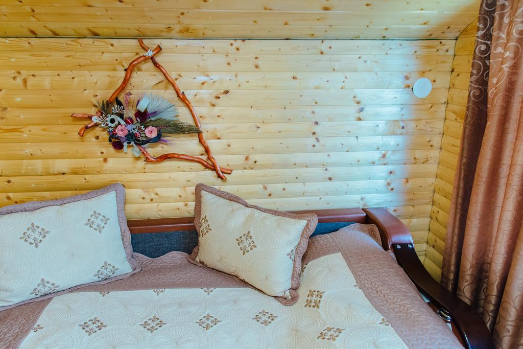 ホテル Casa Gherman トゥルダ エクステリア 写真