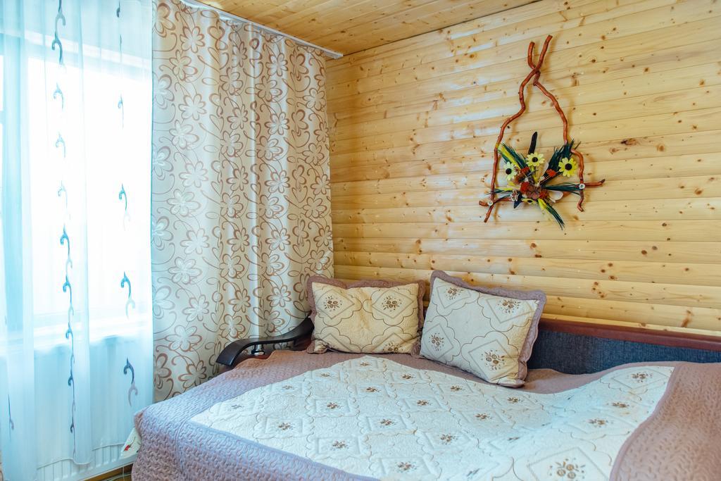 ホテル Casa Gherman トゥルダ エクステリア 写真